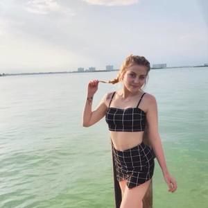 Meet your Posher, Jenna